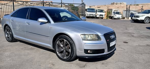أودي A8 2004 - صورة 2