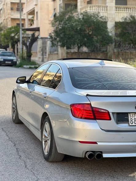 بي إم دبليو 520d 2011 - صورة 3