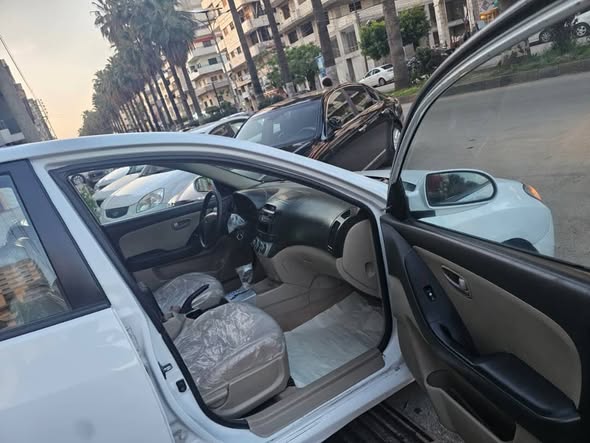هيونداي افانتي 2007 - صورة 5