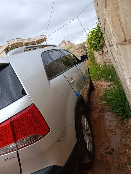 كيا سيرنتو 2010 - صورة 2