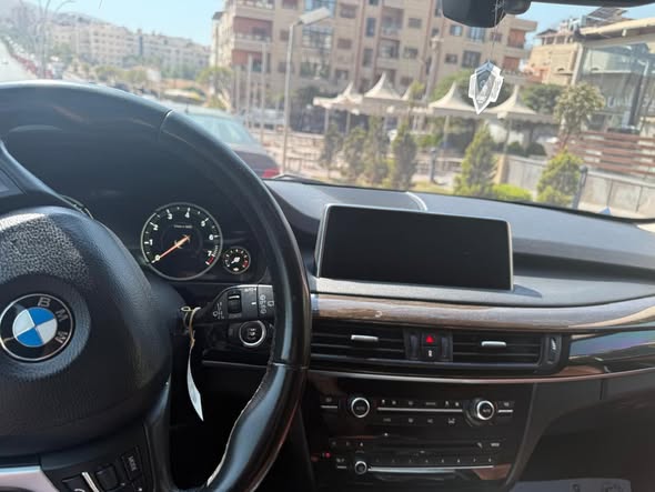 بي إم دبليو X5 2015 - صورة 3