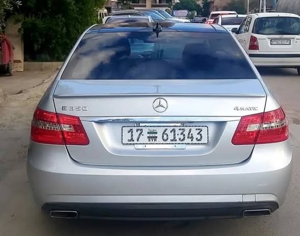 مرسيدس E350 2012 - صورة 3