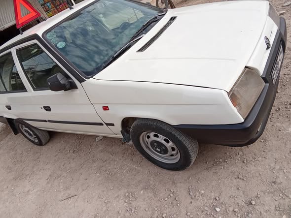 سكودا فورمان 1995 - صورة 2