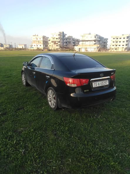 كيا فورتي 2010 - صورة 2