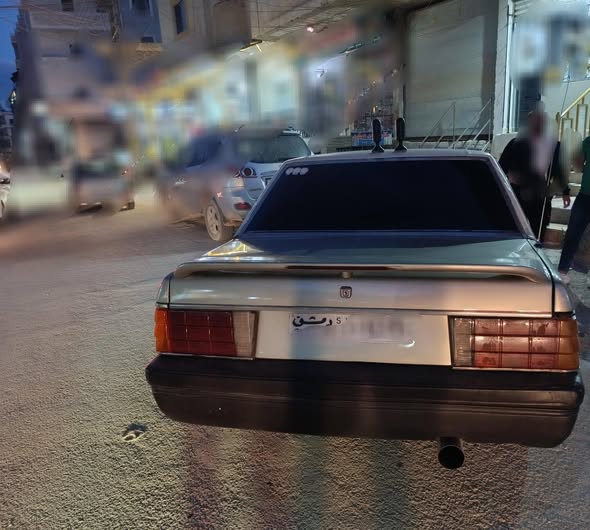 مازدا 929 1983 - صورة 2