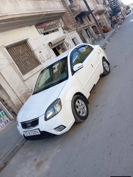 كيا ريو 2011 - صورة 1