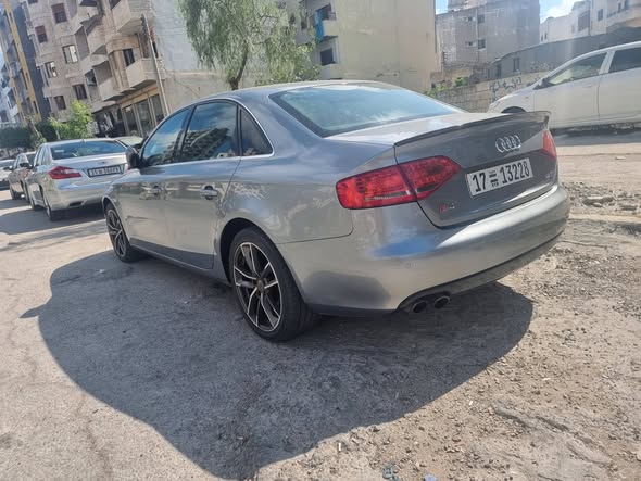 أودي A4 2011 - صورة 4
