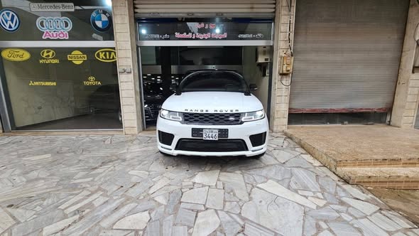 رنج روفر سبورت 2018 - صورة 4