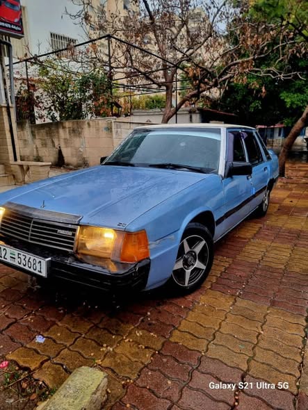 مازدا 929 1983 - صورة 2
