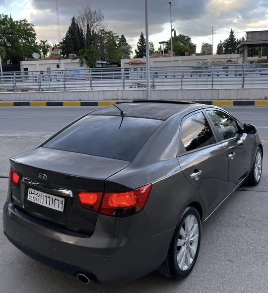 كيا فورتي 2012 - صورة 3