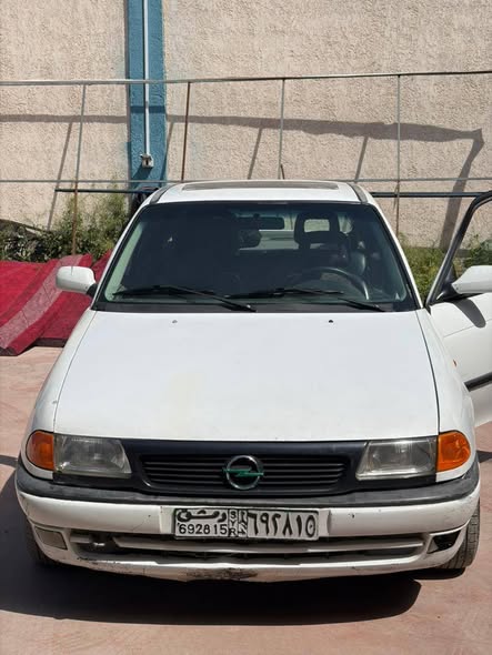 اوبل استرا 1998 - صورة 1