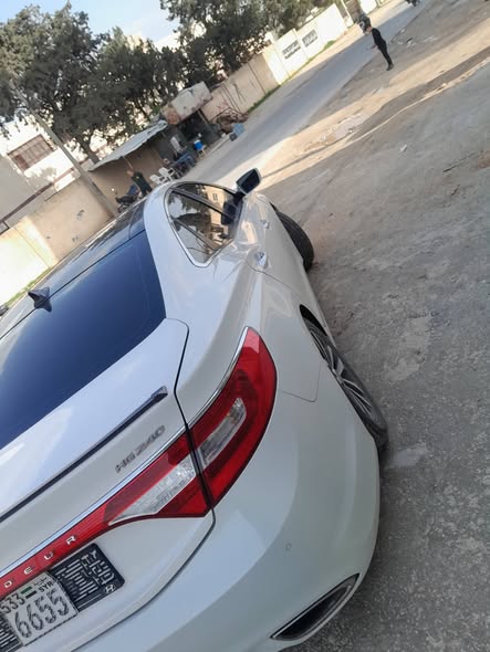 هيونداي ازيرا 2012 - صورة 4