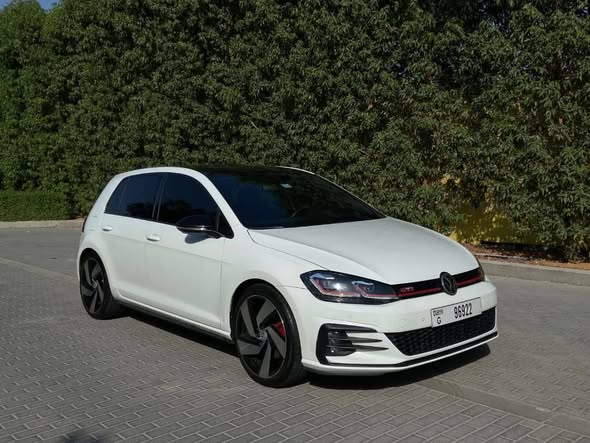 فولكس فاجن غولف GTI 2019 - صورة 3