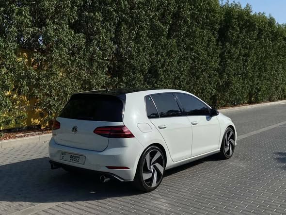 فولكس فاجن غولف GTI 2019 - صورة 4