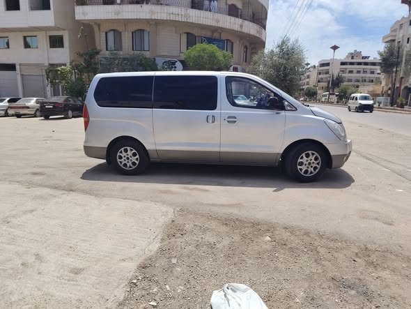 هيونداي H-1 2011 - صورة 2