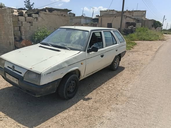 سكودا فورمان 1994 - صورة 2