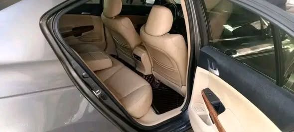 هوندا أكورد 2012 - صورة 4