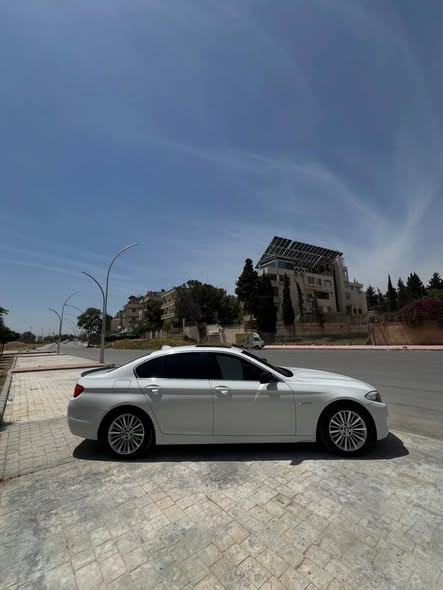 بي ام دبليو 528i 2011 - صورة 2