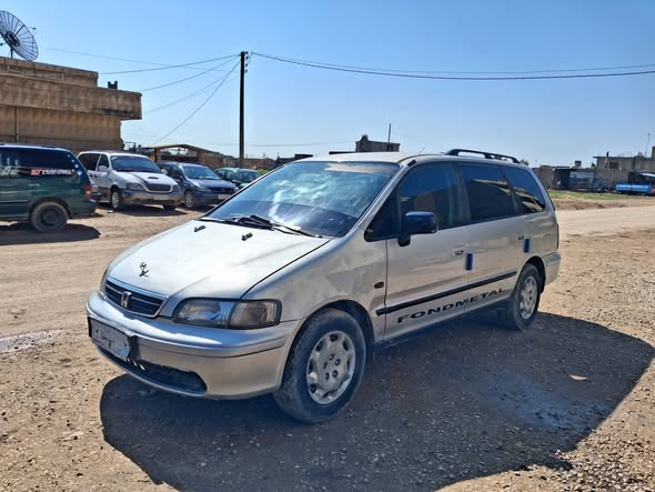 هوندا شاتل 1999 - صورة 3