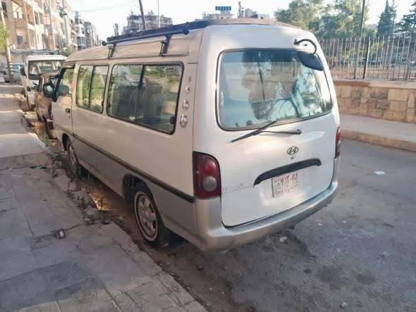هيونداي H-1 1997 - صورة 3