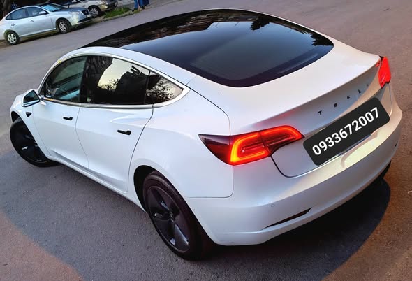 تيسلا Model 3 2020 - صورة 4