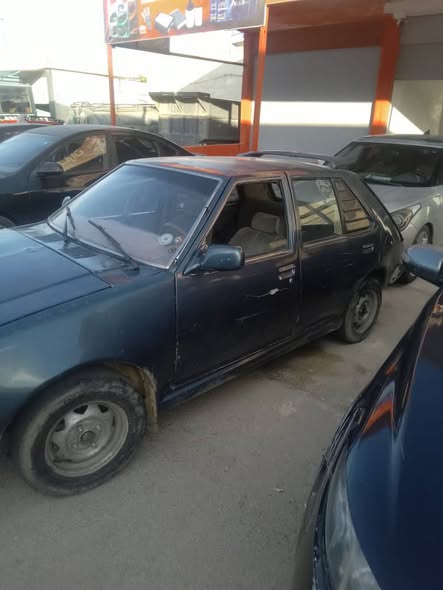 ميتسوبيشي 1200 1983 - صورة 3