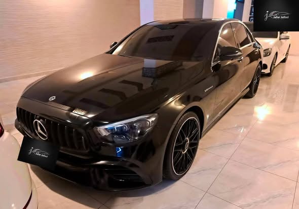 مرسيدس E300 2019 - صورة 1