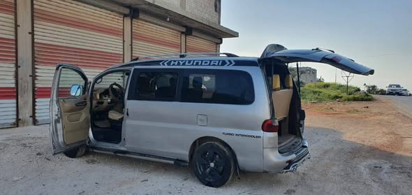 هيونداي H-1 2004 - صورة 3