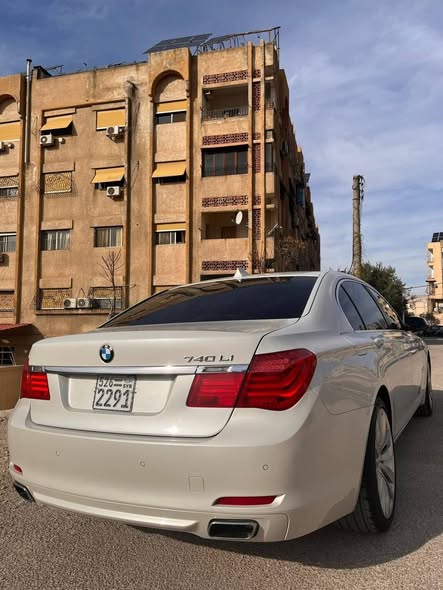 بي ام دبليو 740 2012 - صورة 4