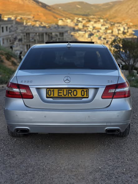 مرسيدس E220 2012 - صورة 2