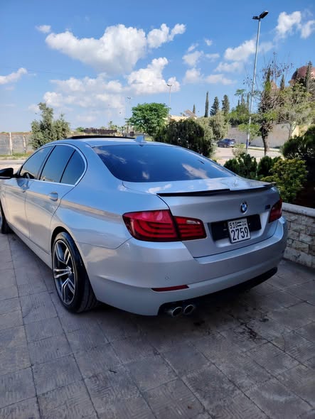 بي ام دبليو 525i 2012 - صورة 2