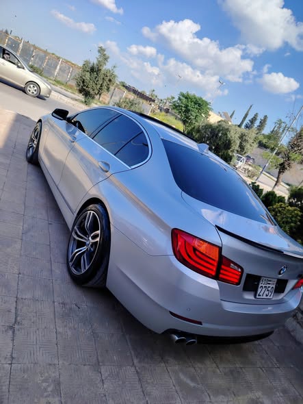 بي ام دبليو 525i 2012 - صورة 5