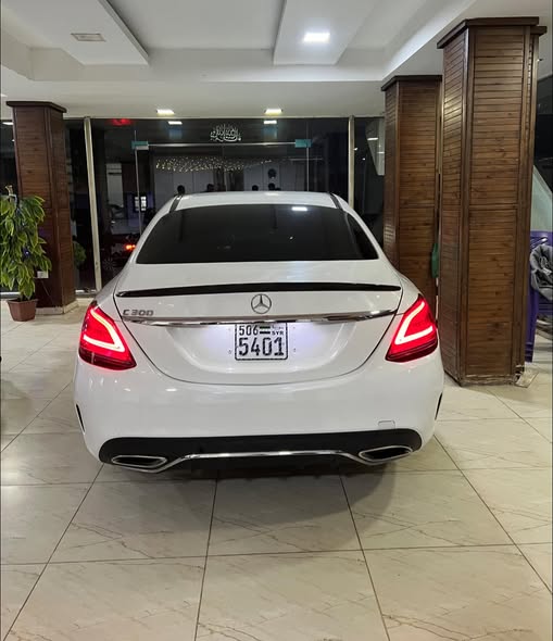 مرسيدس C 300 2021 - صورة 2