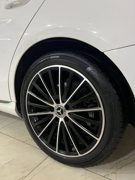 مرسيدس C 300 2021 - صورة 5