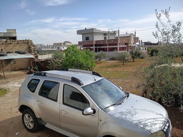 رينو داستر 2015 - صورة 1