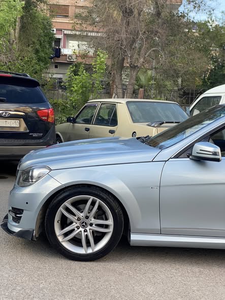 مرسيدس C250 2013 - صورة 1