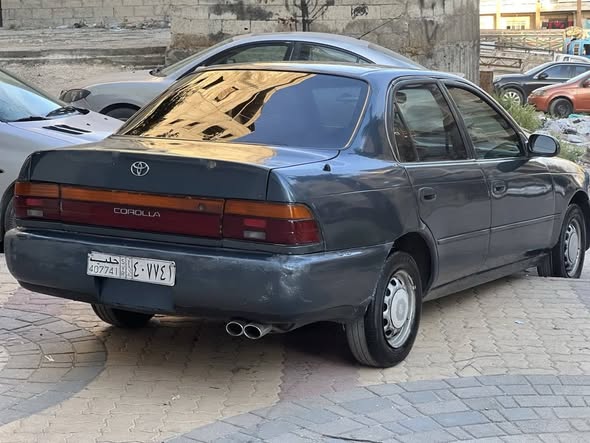 تويوتا كورولا 1993 - صورة 3