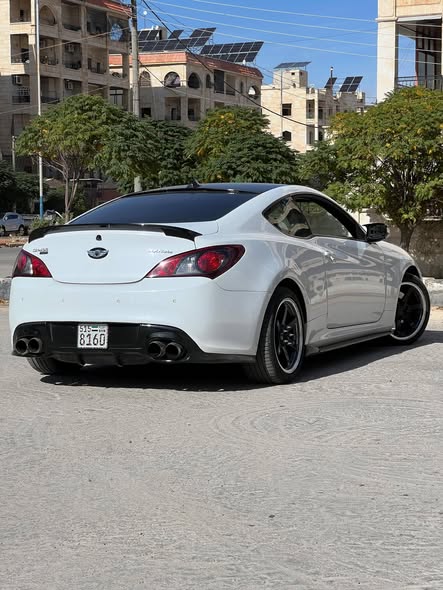 جينيسيس كوبيه 2011 - صورة 1