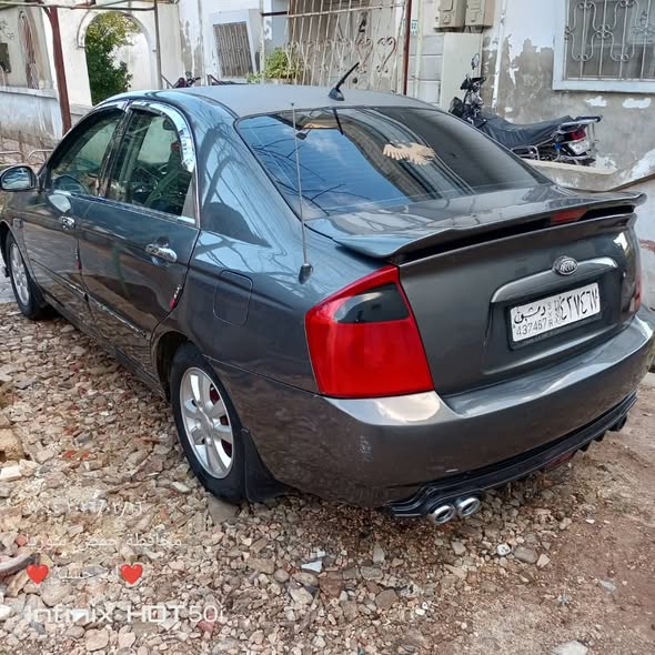 كيا سيراتو 2006 - صورة 2