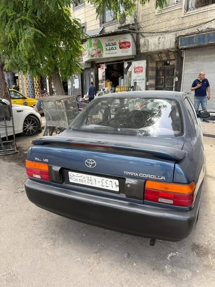 تويوتا كورولا 1993 - صورة 5