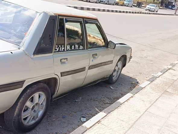 مازدا 929 1983 - صورة 3