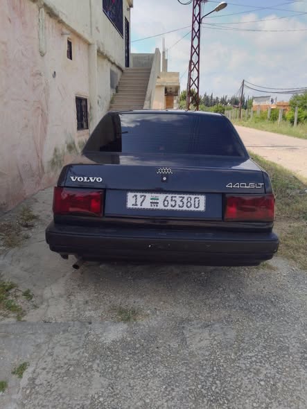 فولفو 440 1993 - صورة 3
