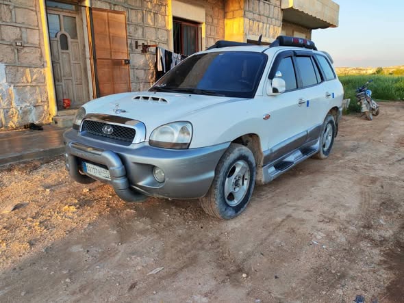هيونداي سنتافي 2002 - صورة 2