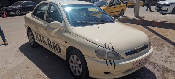 كيا ريو 2002 - صورة 2