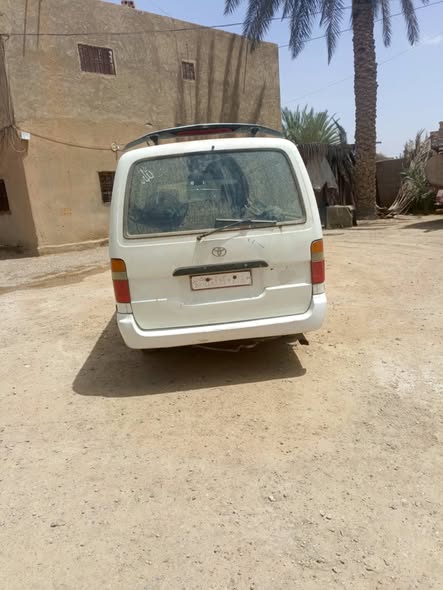 تويوتا هاي ايس 2002 - صورة 4