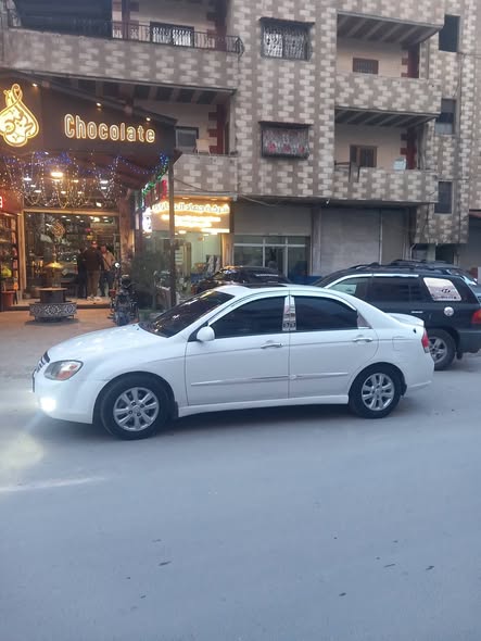 كيا سيراتو 2009 - صورة 4