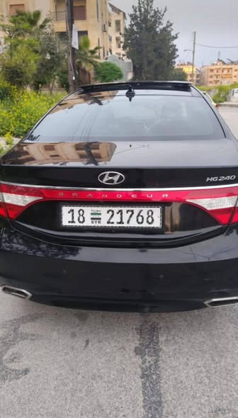 هيونداي ازيرا 2015 - صورة 4