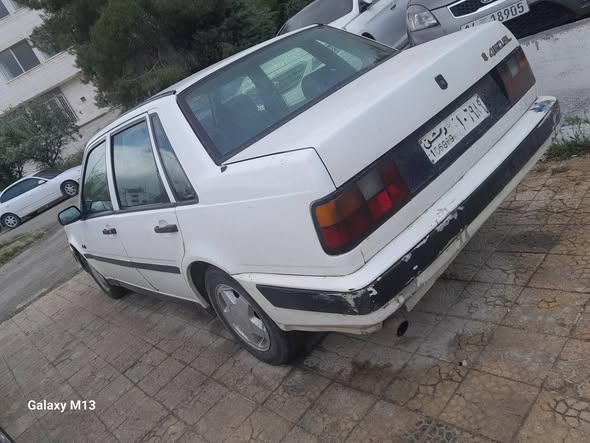 فولفو 440 1993 - صورة 1