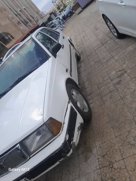 فولفو 440 1993 - صورة 2