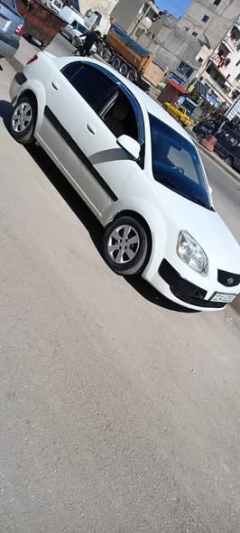 كيا ريو 2009 - صورة 3